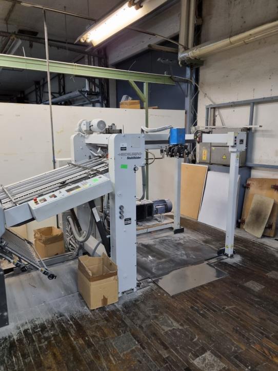 Sistemas y máquinas de producción para impresión y encuadernación-3